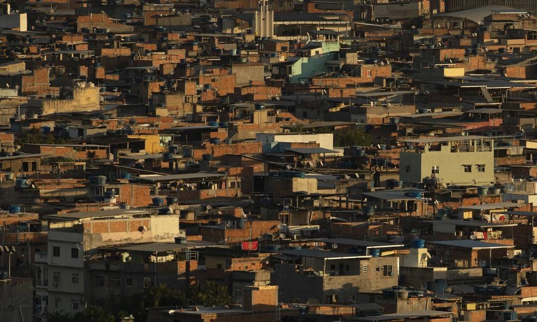Vista-da-favela-da-mare.jpg (161 KB)