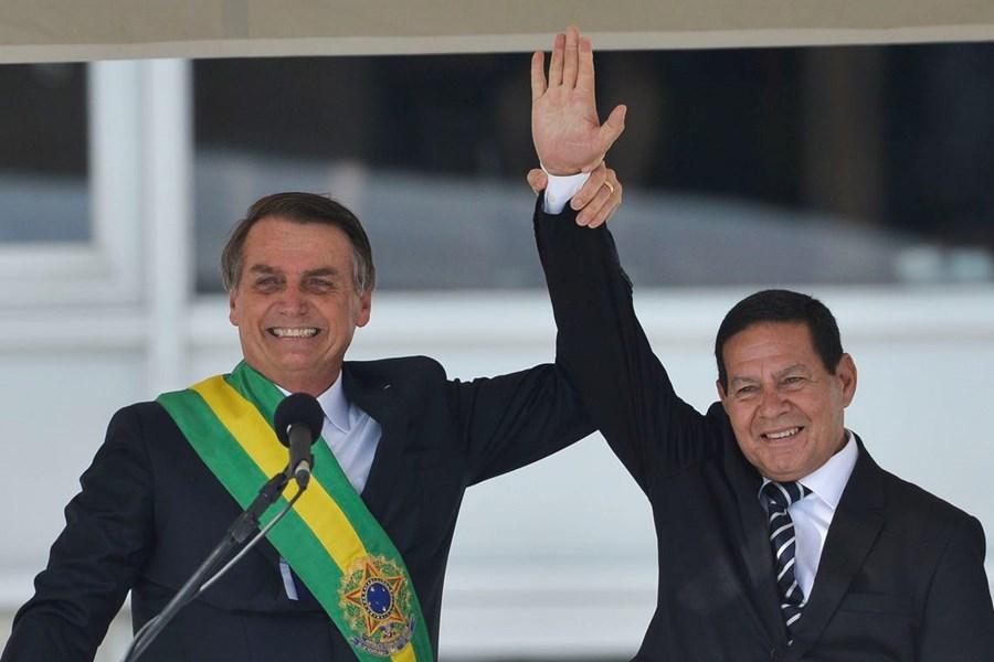 bolsonaro-e-hamilton-mourao.jpg (43 KB)