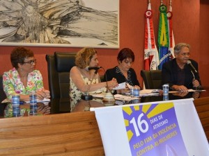 http://www.mariliacampos.com.br/fotos/02122015-audiencia-publica-revista-vexatoria-nova-lima