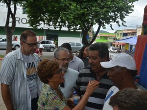 http://www.mariliacampos.com.br/fotos/11022017-distribuicao-do-jornalzinho-contra-a-reforma-da-previdencia-praca-do-estrela-dalva