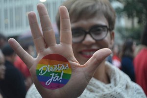 http://www.mariliacampos.com.br/fotos/manifestacao-minas-pelas-diretas-fora-temer-e-retirada-das-reformas-----belo-horizonte