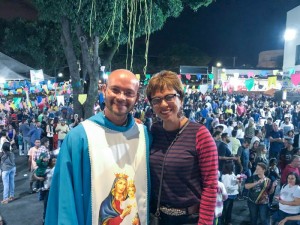 http://www.mariliacampos.com.br/fotos/festa-da-padroeira-nossa-senhora-do-sagrado-coracao---contagem-25052019