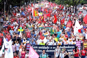 http://www.mariliacampos.com.br/fotos/nao-vai-ter-golpe