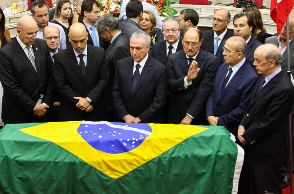 temer-enterro-teori.png